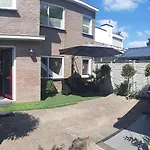 アパート Thuis Op Flakkee Ooltgensplaat
